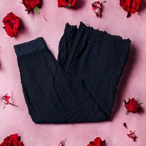 3/$15 Mikey & Joey Black Open Front Palazzo Pants
